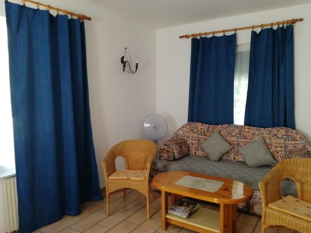 Feszek Apartmanhaz Vonyarcvashegy Ngoại thất bức ảnh